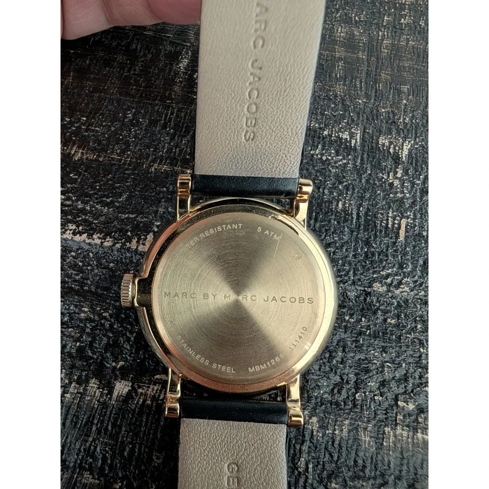 Marc Jacobs MBM1269 Black & Gold Watch Wristwatch Works, Beautiful & New Battery